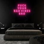 "Vibes Bro" LED Neon Sign Schriftzug - NEONEVERGLOW