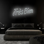"Tres Bien" LED Neonschild Sign Schriftzug - NEONEVERGLOW