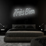 "Tres Bien" LED Neonschild Sign Schriftzug - NEONEVERGLOW
