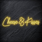 " Cheese & Kisses" LED Neon Schriftzug - NEONEVERGLOW